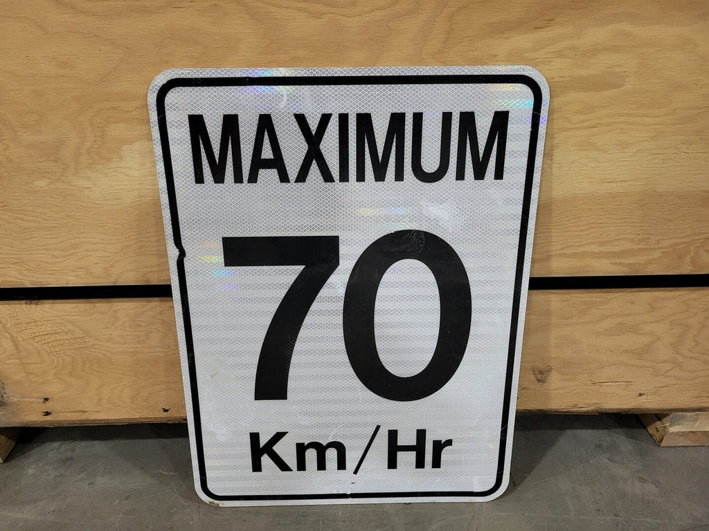 18" x 24" Speed Limit Maximum 70 km/h Traffic Sign