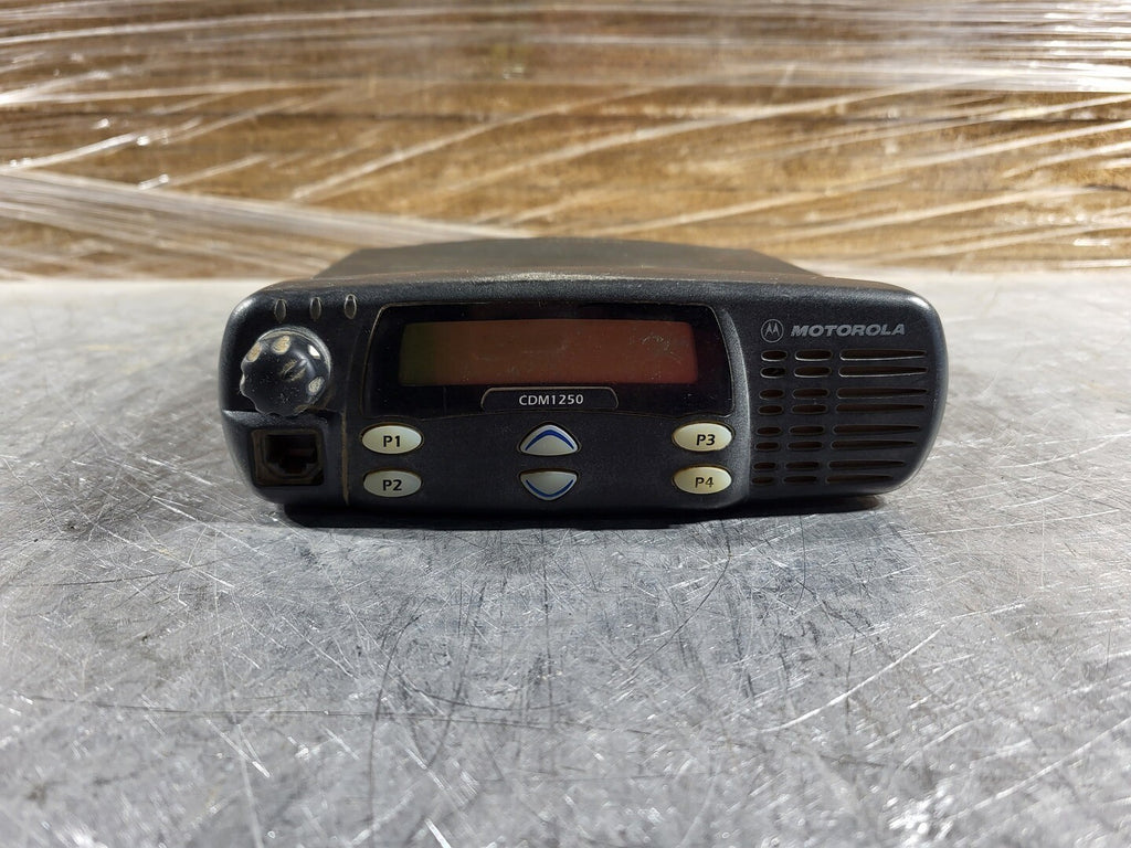 MOTOROLA Mobile Two-Way Radio CDM1250 AAM25KHD9AA2AN