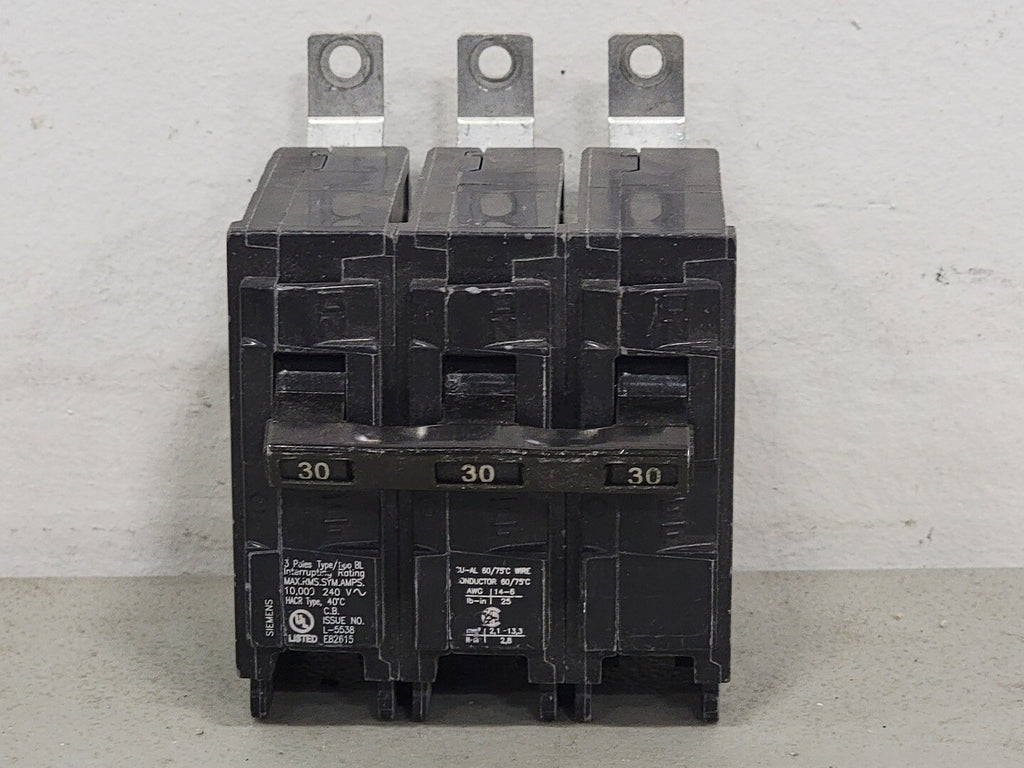 SIEMENS 30 Amp, 3 Pole, 240 volts Circuit Breaker B330