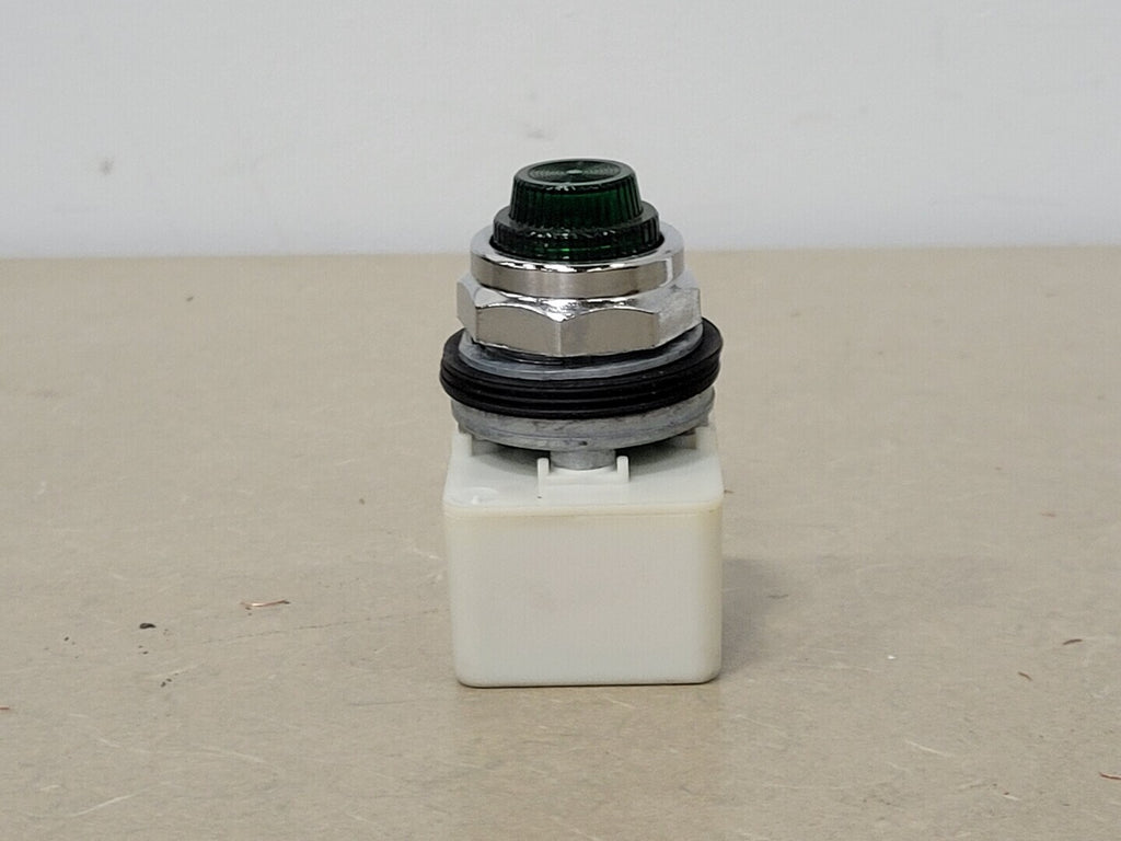 SCHNEIDER ELECTRIC Light Module Push Button 9001KM1 w/ Lamp 755