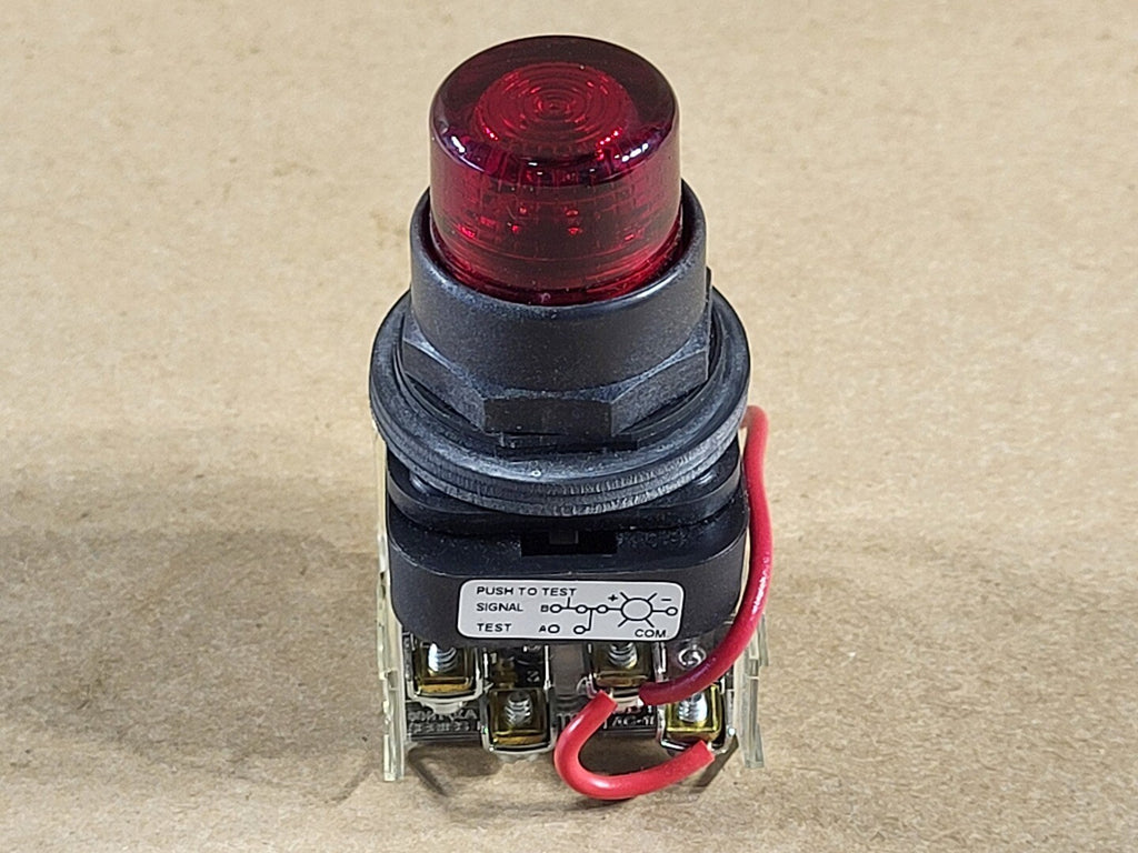 ALLEN-BRADLEY Push Button Illuminated 800H-QRTH24R, Red, 24V