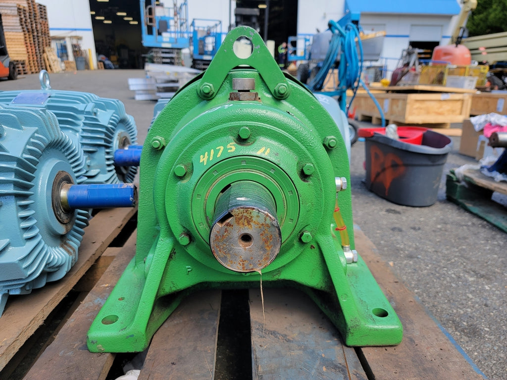 SUMITOMO 11:1 Ratio Gear Reducer CHH-4175