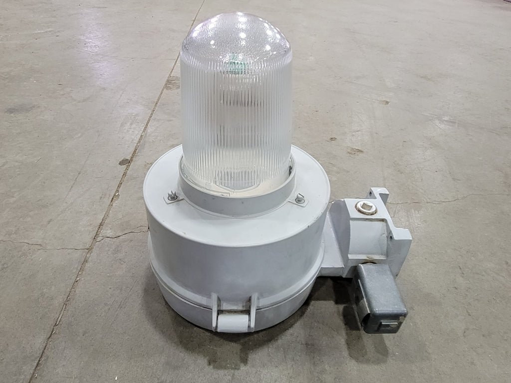 CROUSE-HINDS CHAMP VMV SERIES LUMINAIRE VMV070/TT