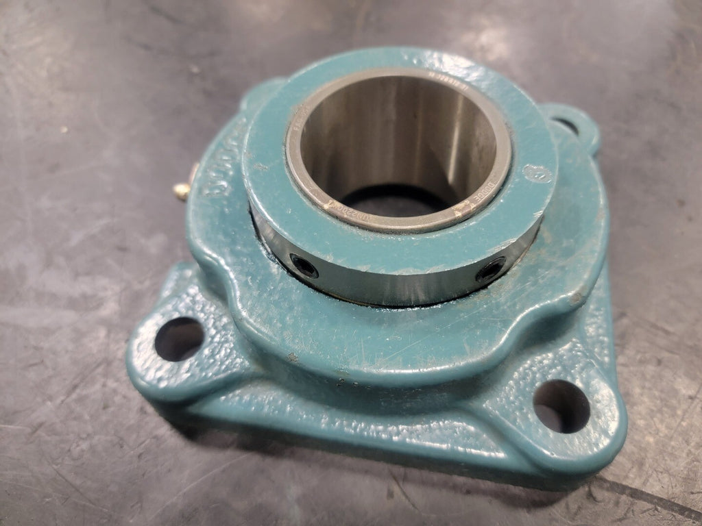 DODGE 4-Bolt Flange Block Bearing 048039, F4B-UN2-200