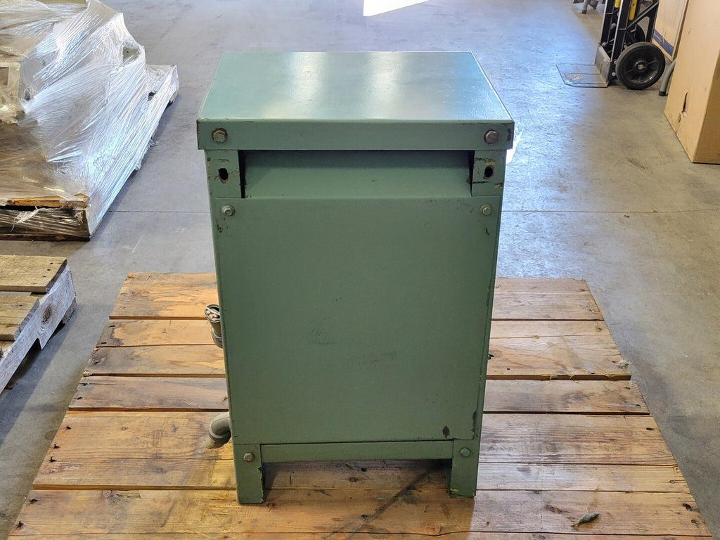 HEVI-DUTY ELECTRIC 15 kVA Transformer, 240/480 pri. volts, 120/240 sec. volts S5H15