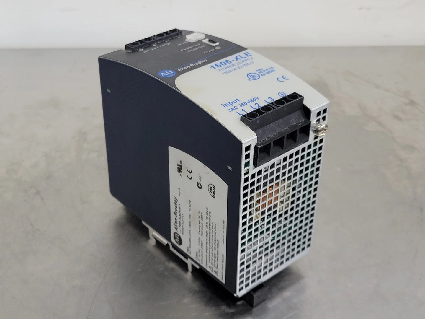 24-28 VDC Power Supply 1606-XLE240E-3