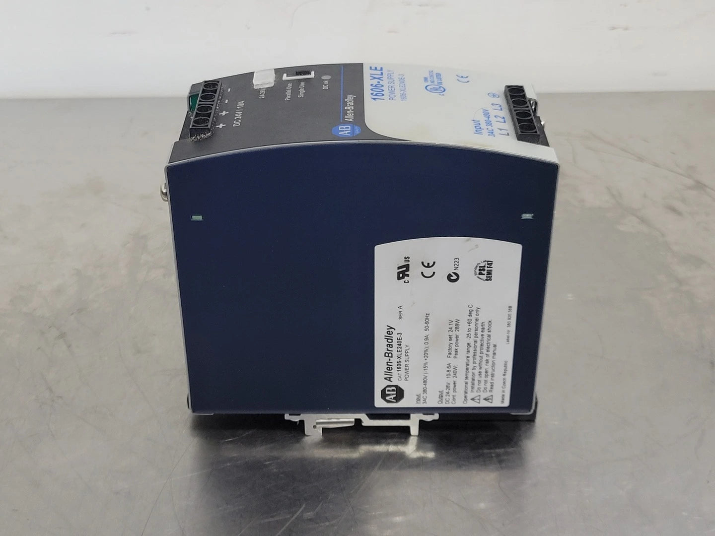 24-28 VDC Power Supply 1606-XLE240E-3