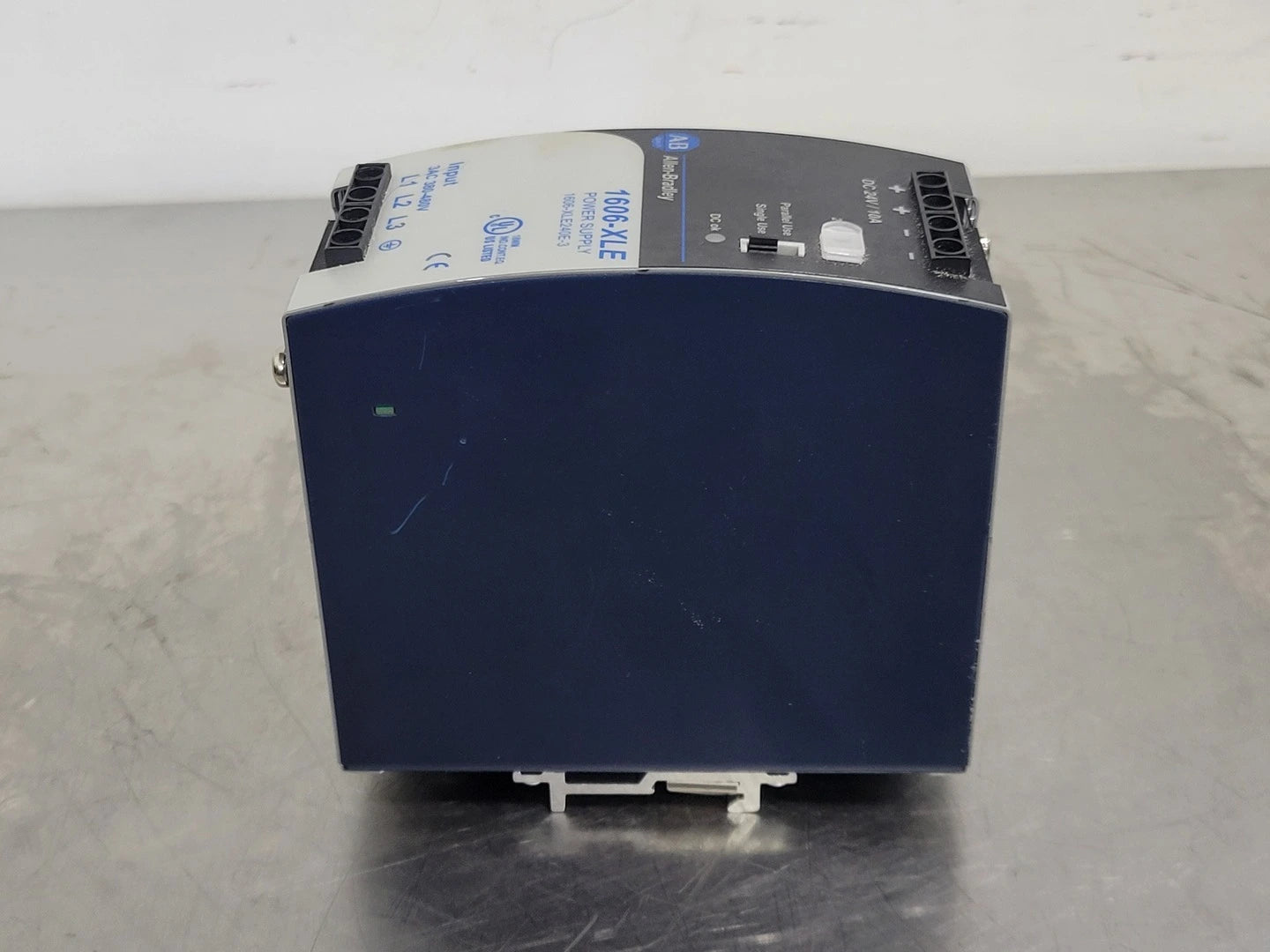 24-28 VDC Power Supply 1606-XLE240E-3