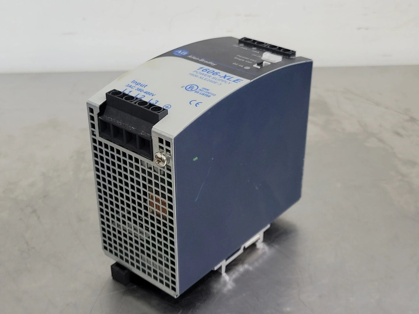 24-28 VDC Power Supply 1606-XLE240E-3