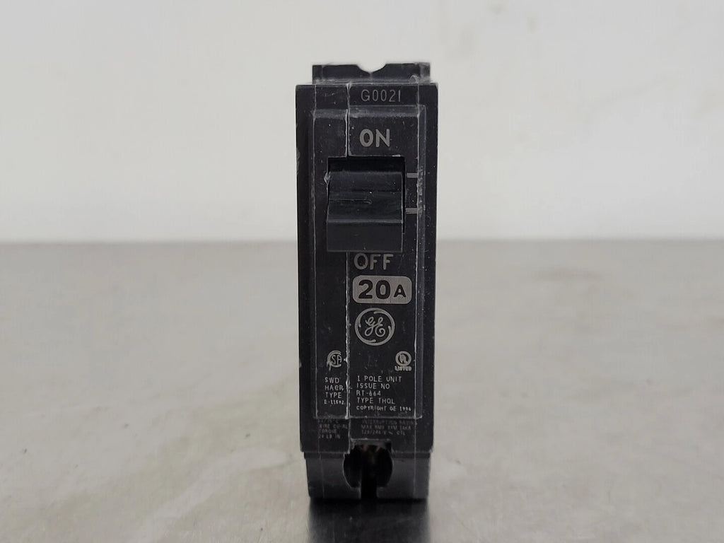 GENERAL ELECTRIC 20 Amp, 1 Pole, 120/240 volts Circuit Breaker THQL120