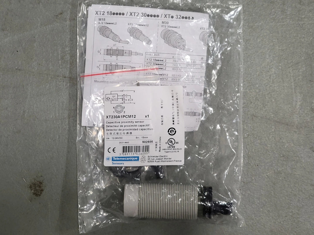 TELEMECANIQUE Capacitive Proximity Sensor XT230A1PCM12